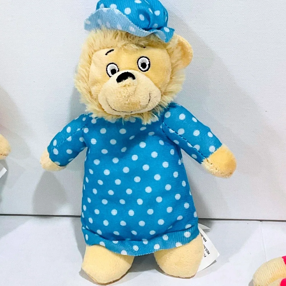 PBS KIDS Arthur DW Francine Buster Berenstein Sister brother papa mama plush lot